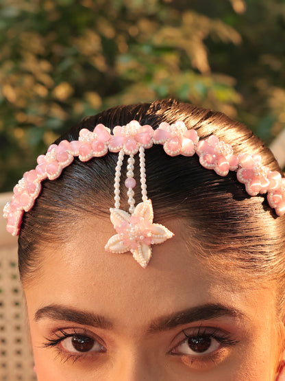 Rose Cowrie (Earrings with Earchains, Mathapatti, Choker & Pair of Hathphool Set)