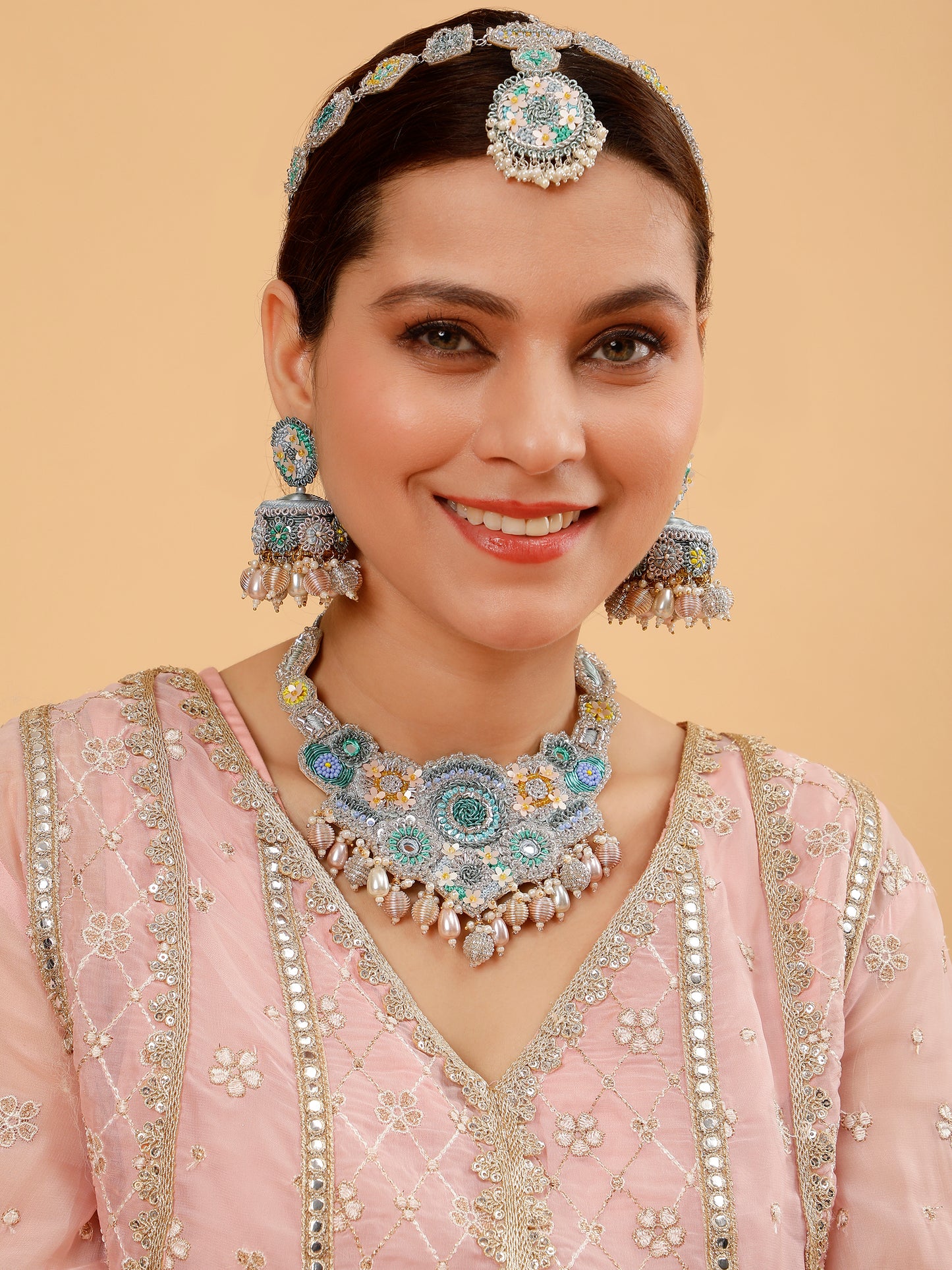Stardust (Earrings, Mathapatti & Necklace)