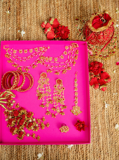 Sindoor Head-To-Toe Karwa Chauth Shringaar Hamper