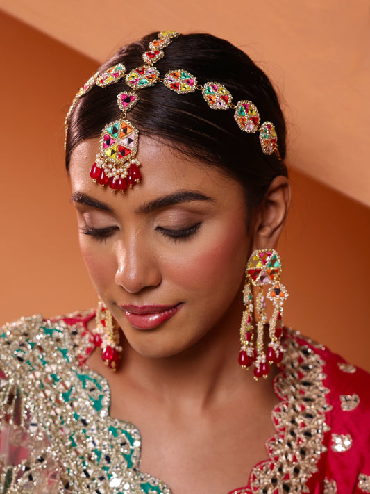 Gulaal (Earrings & Mathapatti)