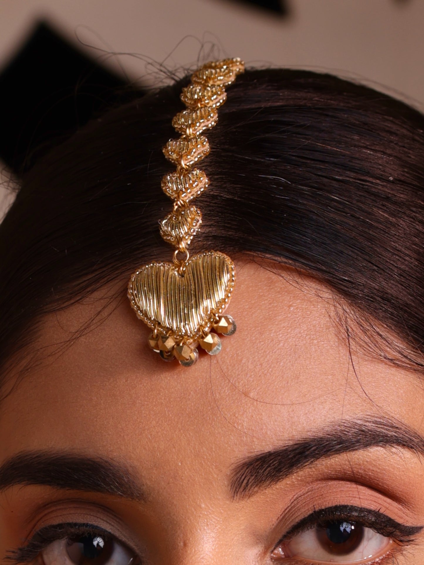 Rumi (Stud Earrings, Mangtikka & Choker)