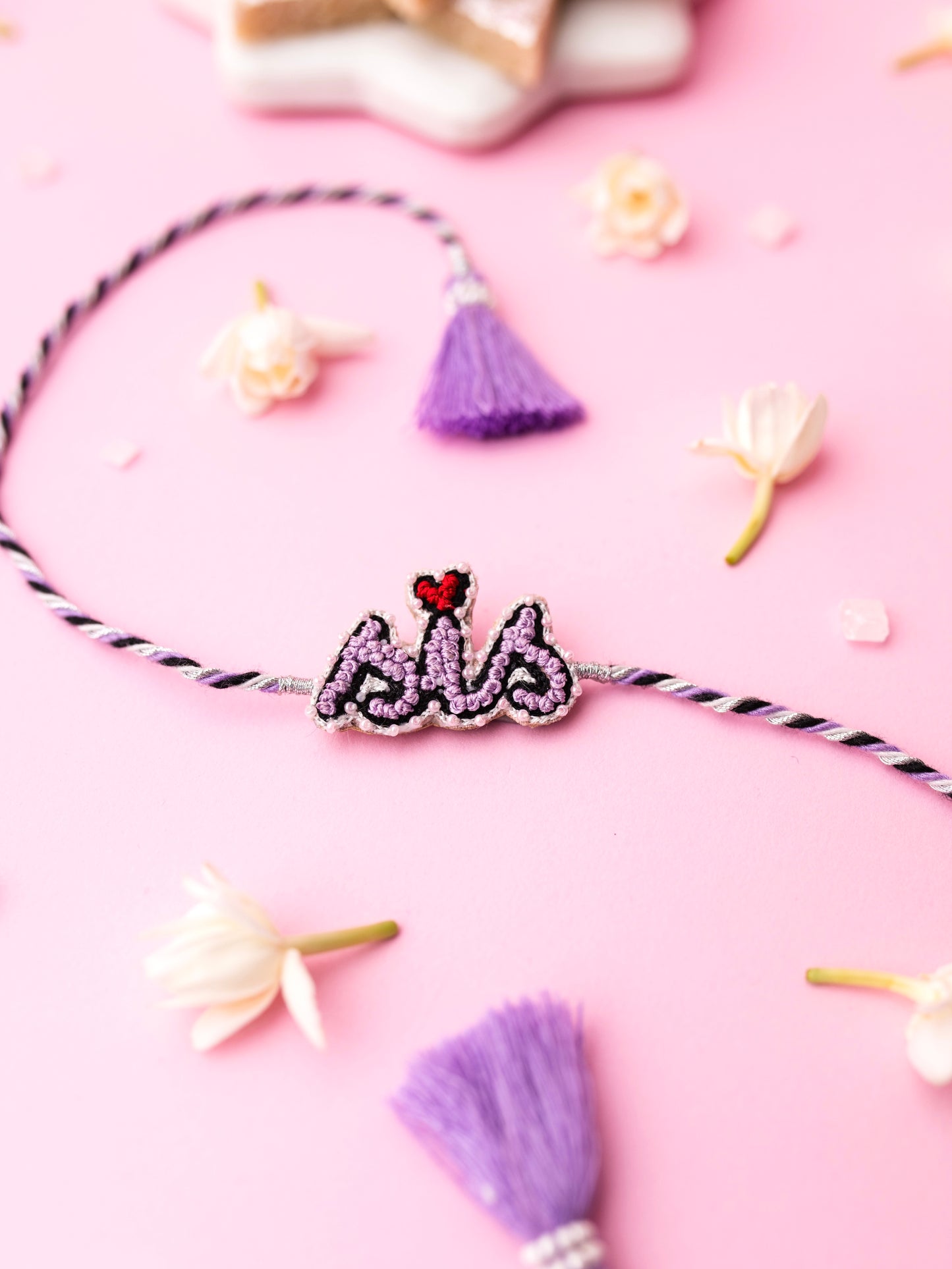 Sis Frenchknot Rakhi