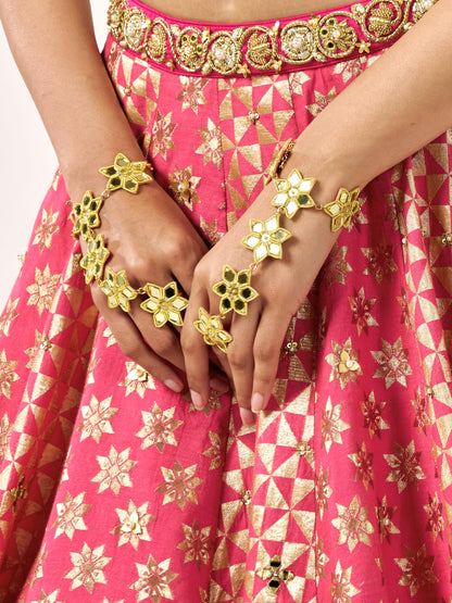 Tara Long Earrings, Mangtikka & Pair Of Hathphool Set