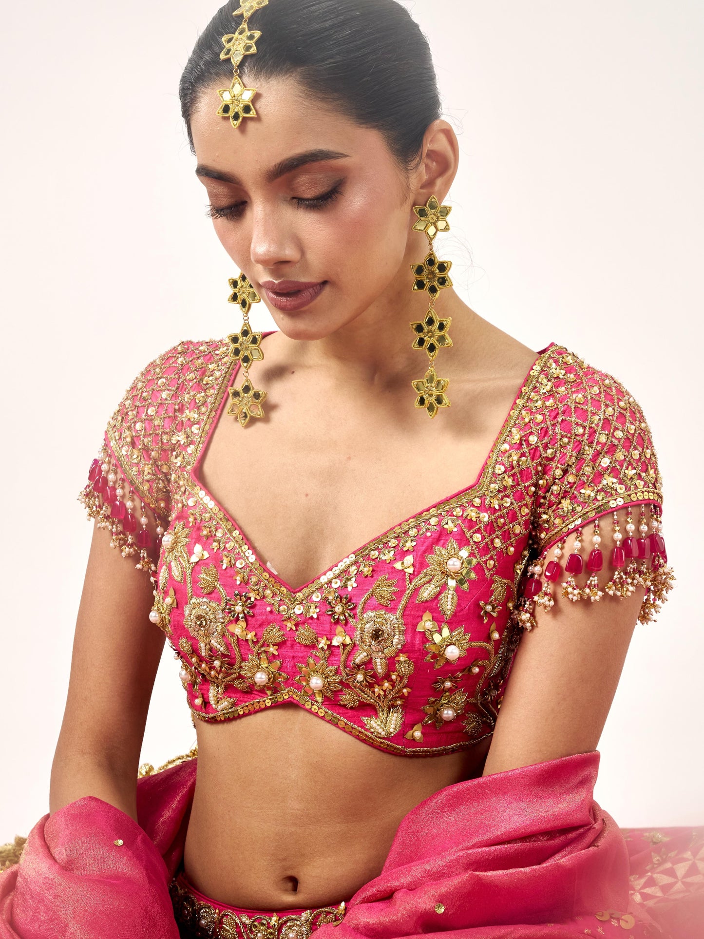 Tara Long Earrings & Mangtikka Set