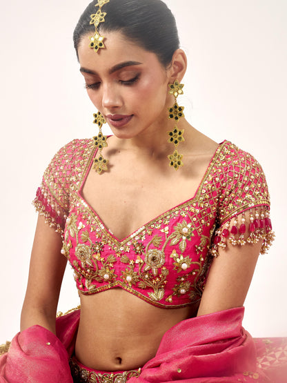 Tara Long Earrings & Mangtikka Set