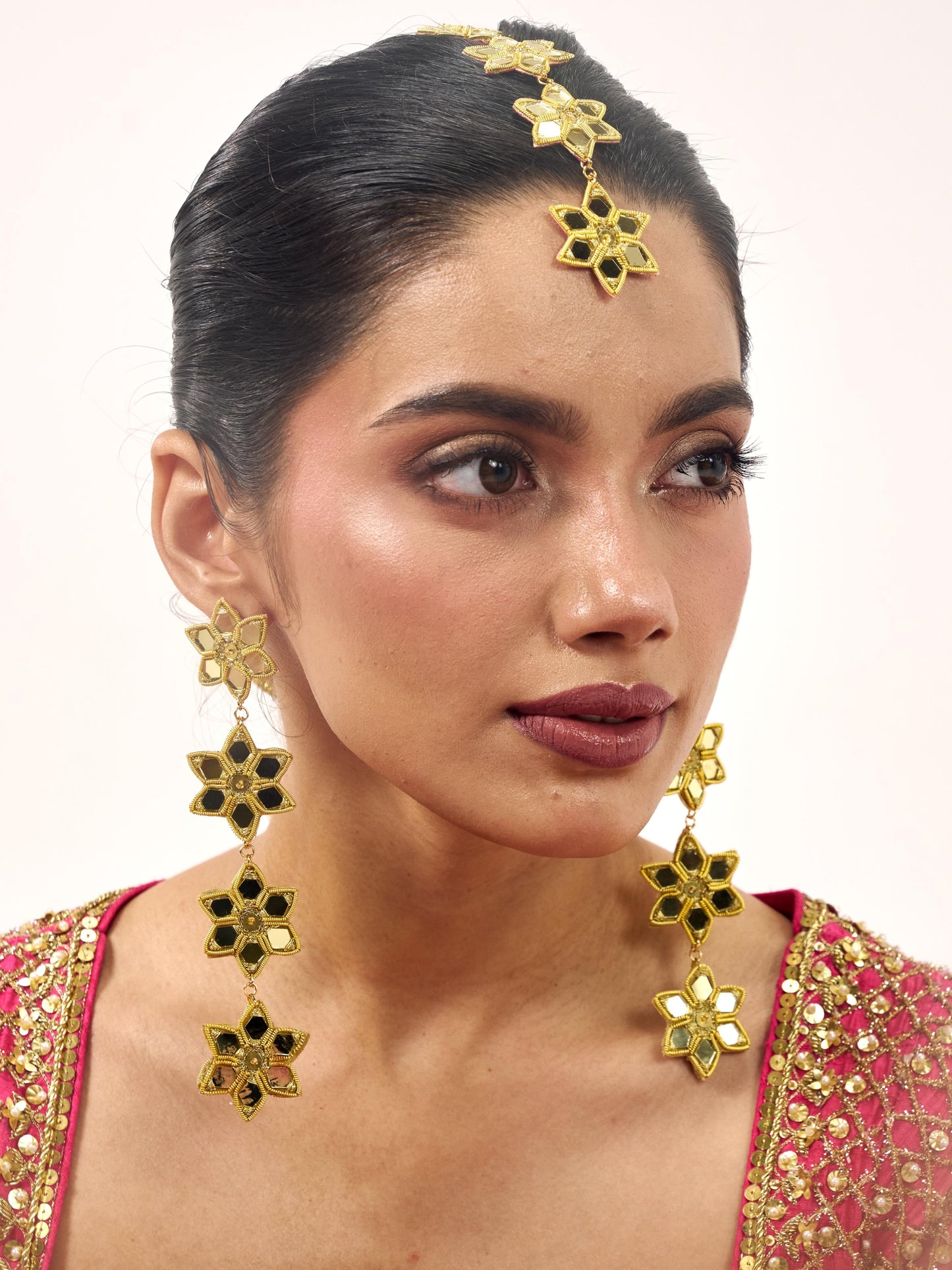 Tara Long Earrings, Mangtikka & Pair Of Hathphool Set