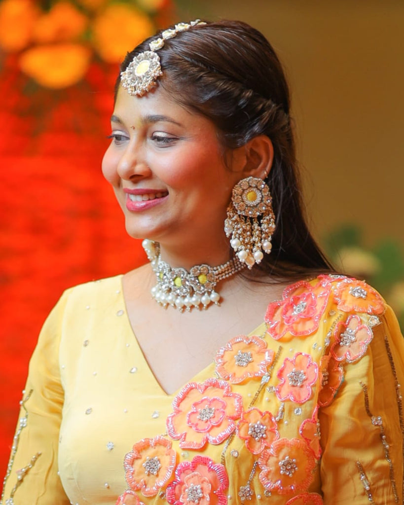 Falguni Set (Choker, Earrings & Maang Tikka) - TONOTO