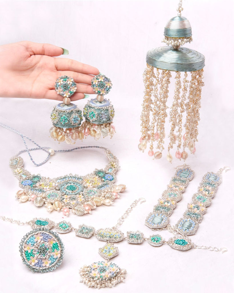 Stardust Set (Necklace, Earrings, Mathapatti, Ring & Set of Bracelet with Kaleera) - TONOTO